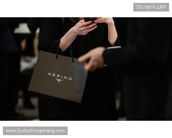 开云官网首页汇聚全球高端品牌,为您提供最新时尚资讯和购物指南,尽享奢华生活 开云官网首页汇聚全球高端品牌,为您提供最新时尚资讯和购物指南,尽享奢华生活